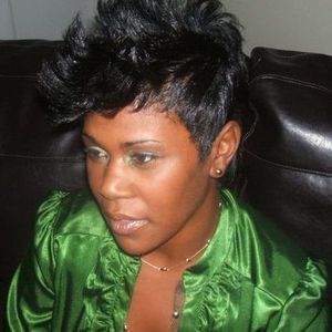 Meet your Posher, Vernisa